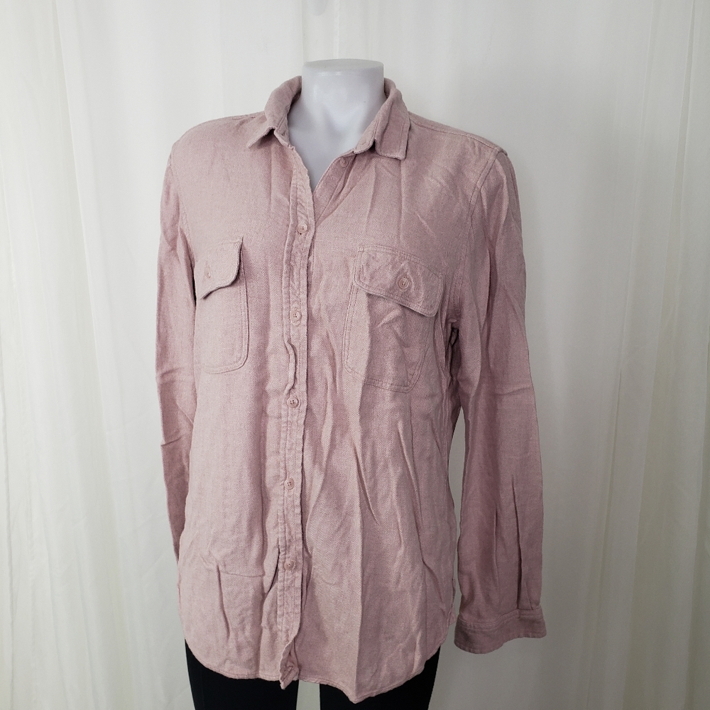 AEO Ahh-mazingly Soft  Classic Fit button down Soft pink herringbone large